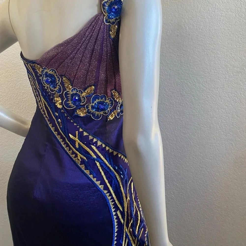 Aspeed One Shoulder Gown Size Small - Picture 13 of 17